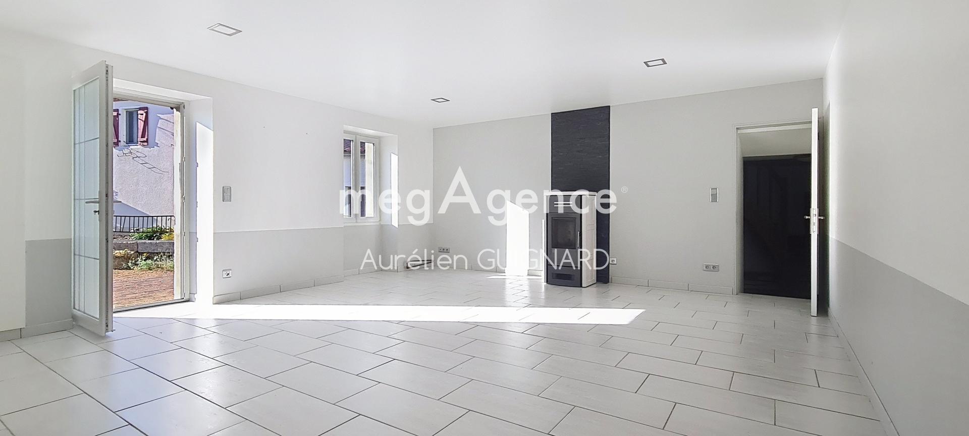 Maison 8 pièces 108 m² · à Bressuire · 108 m² · 112 900 €