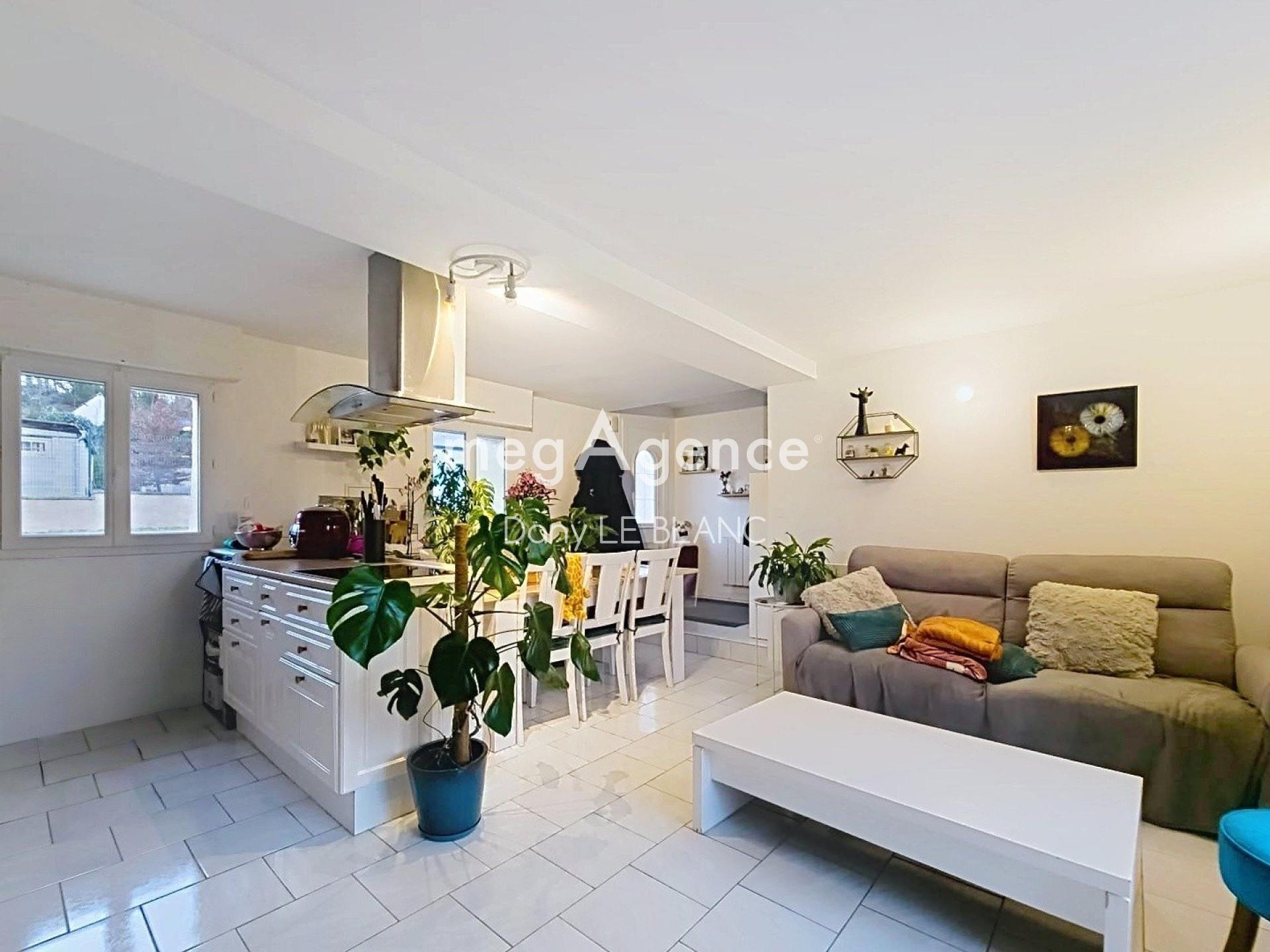 Immeuble 3 pièces 265 m² · à Chartres · 265 m² · 574 900 €