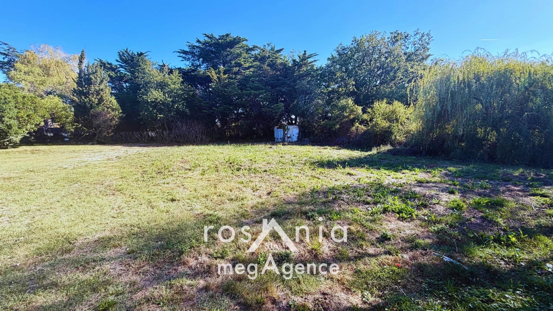 Terrain à SABLES D OLONNE, 85180 - 1216m² · à Les Sables-d'Olonne · 300 000 €