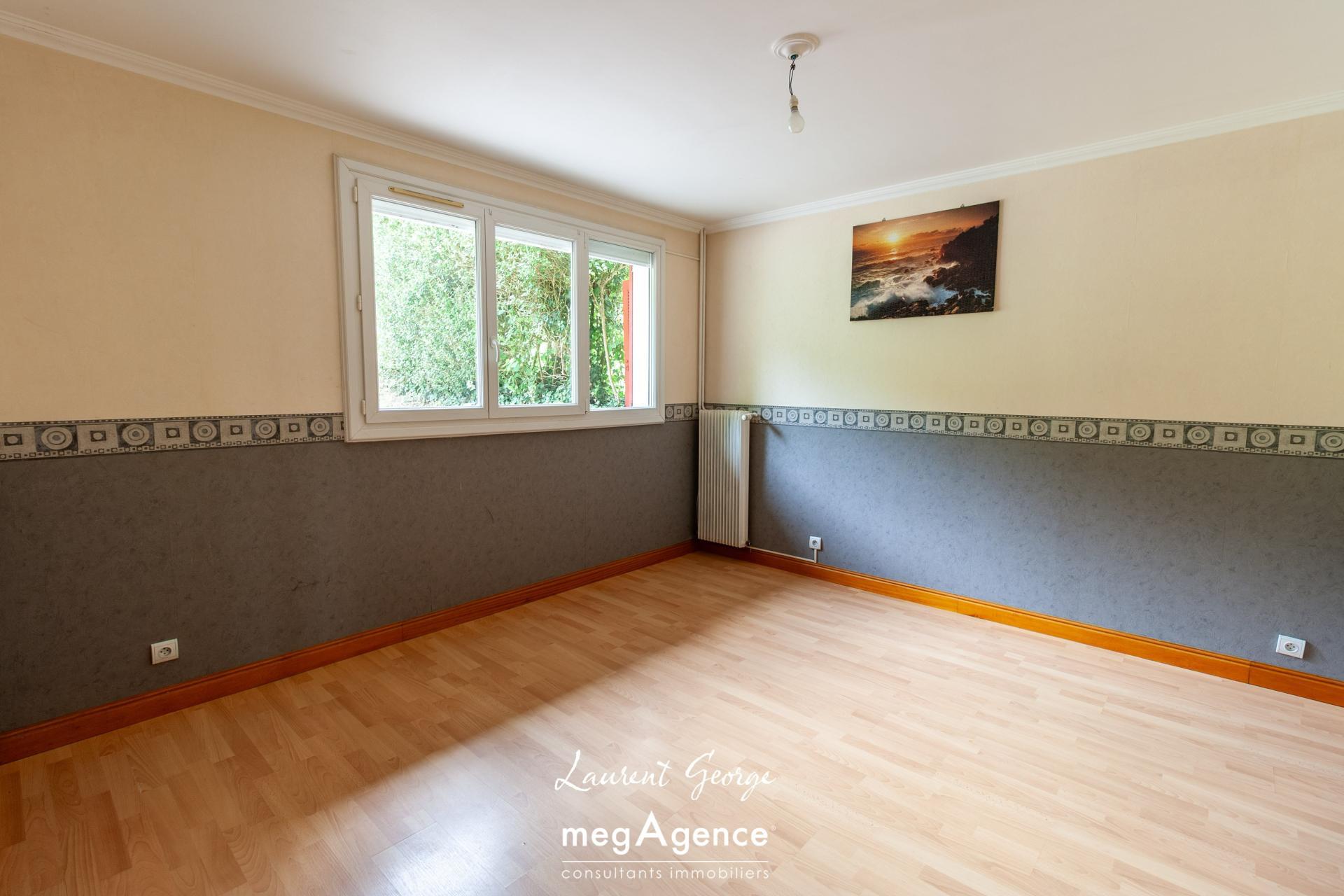 MAISON FAMILIALE, JARDIN, GARAGE DOUBLE