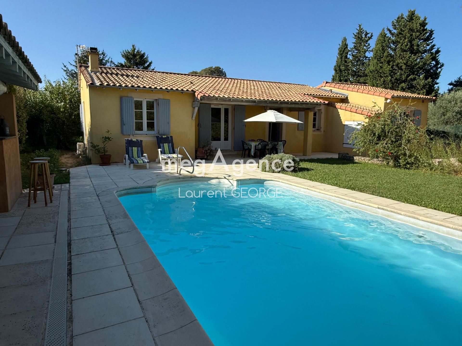 Maison 5 pièces 118 m² · à Cheval-Blanc · 118 m² · 415 000 €