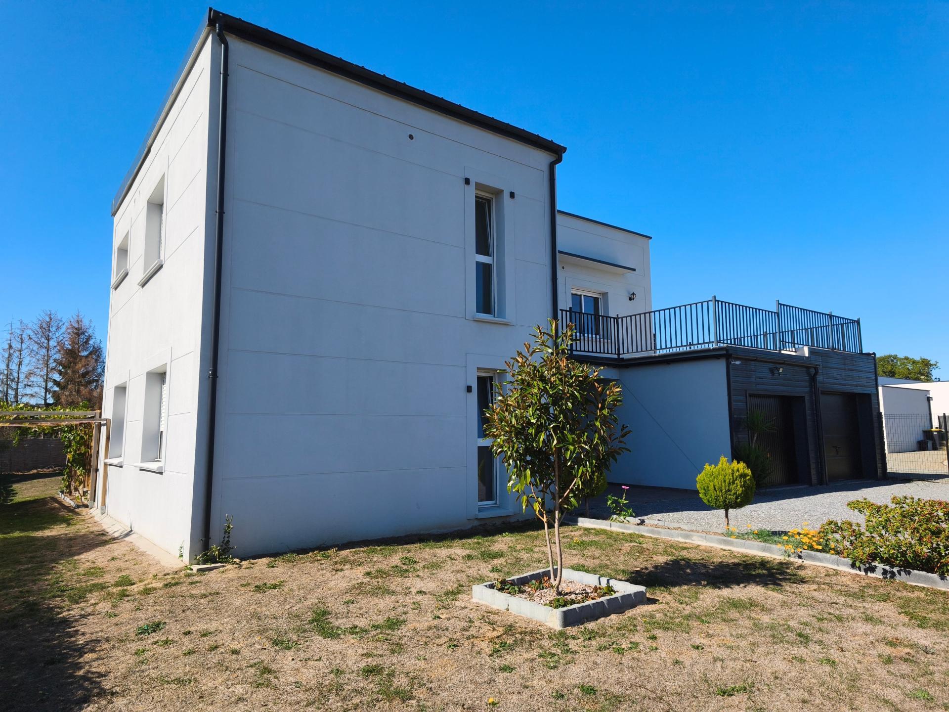 Maison 7 pièces 179 m² · à Erbray · 179 m² · 328 000 €