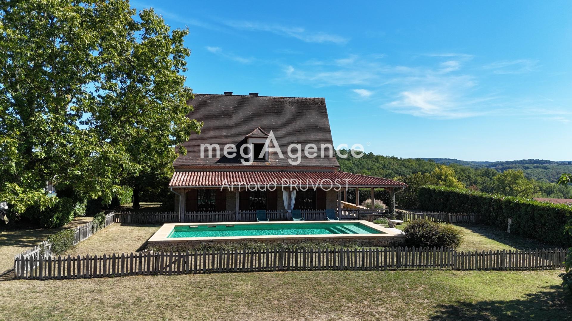 Maison 6 pièces 111 m² · à Calès · 111 m² · 220 000 €