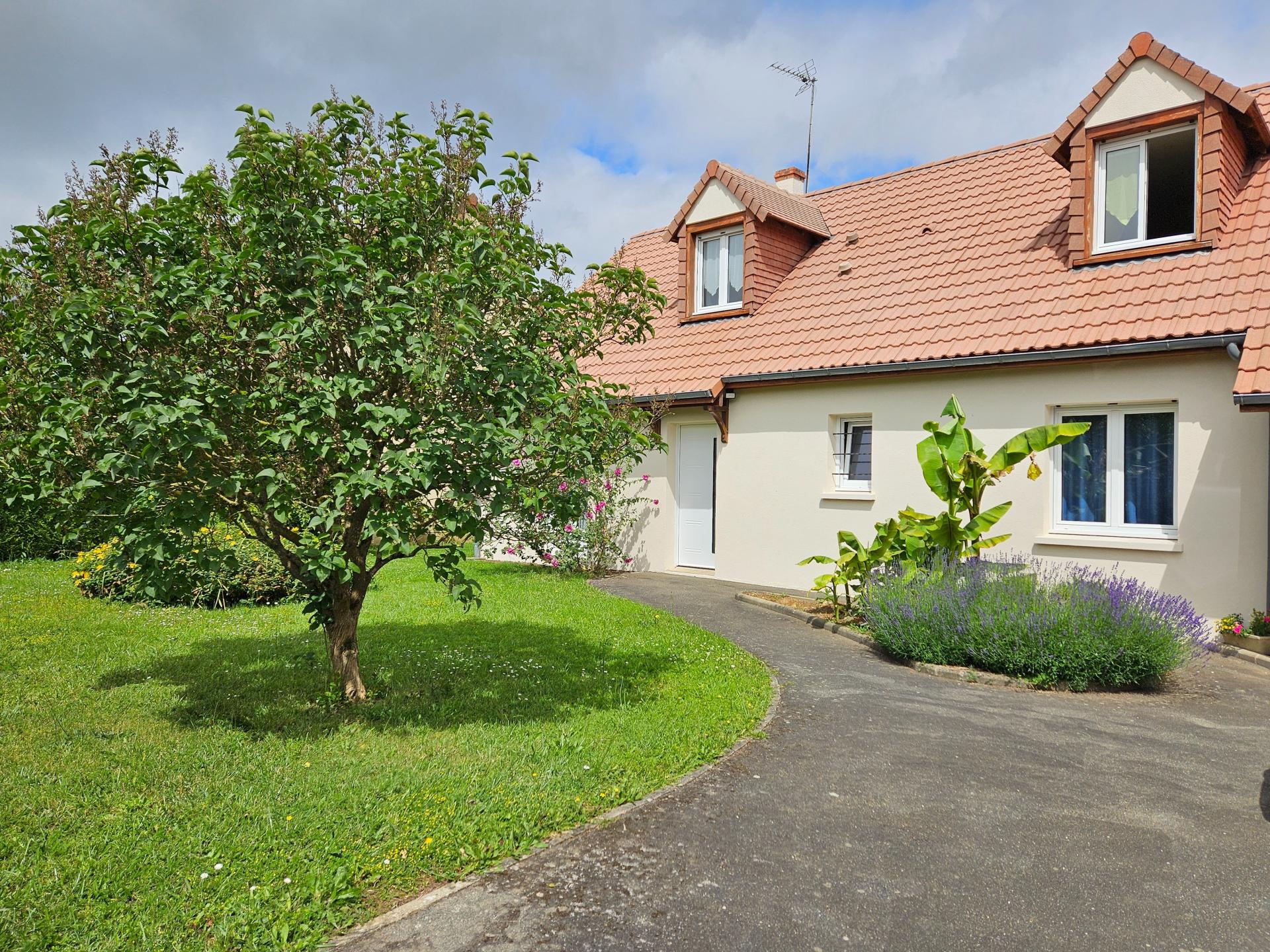 Maison 5 pièces 122 m² · à Champfleur · 122 m² · 229 000 €