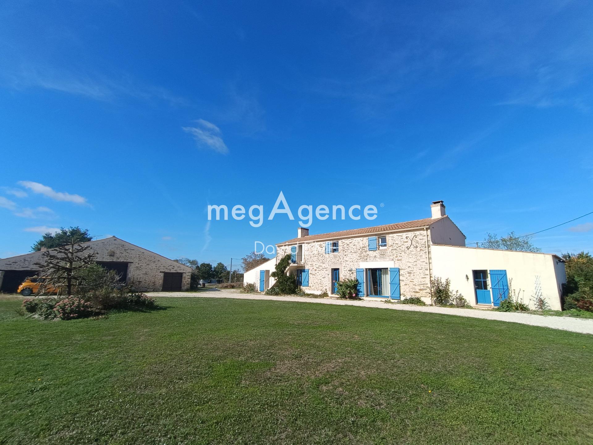 Maison 7 pièces 281 m² · à Challans · 281 m² · 568 000 €