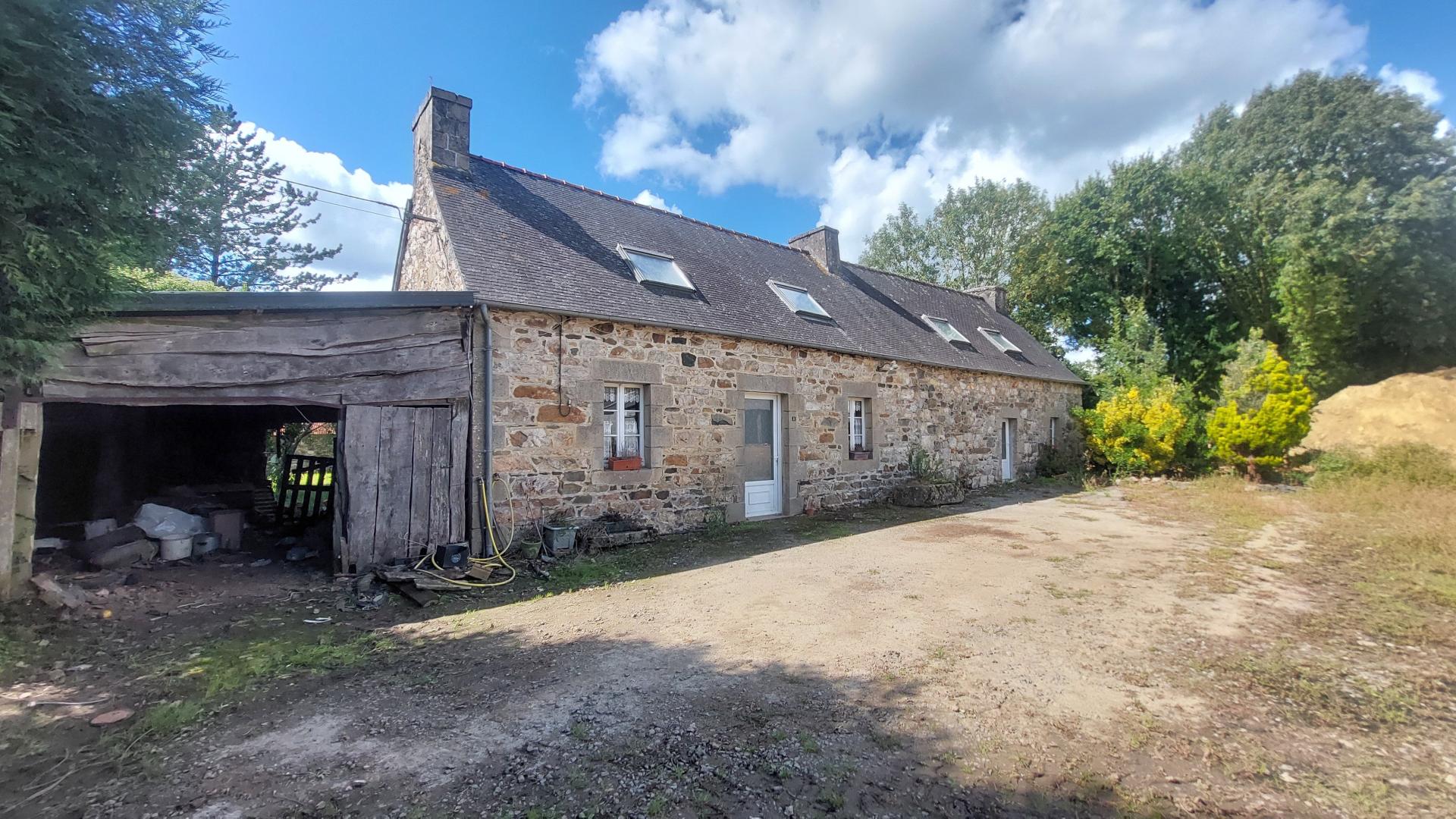 Maison 4 pièces 102 m² · à Plougonver · 102 m² · 76 500 €
