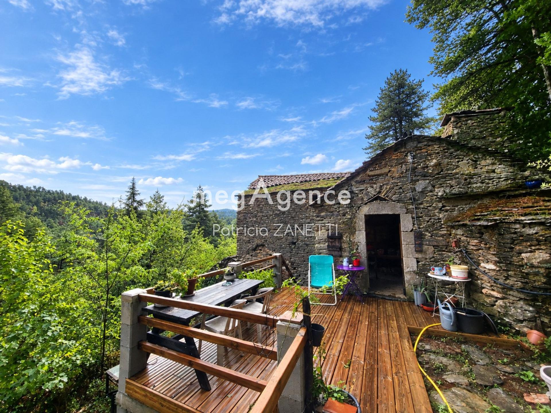 Maison 1 pièce 17 m² · à Génolhac · 17 m² · 56 000 €