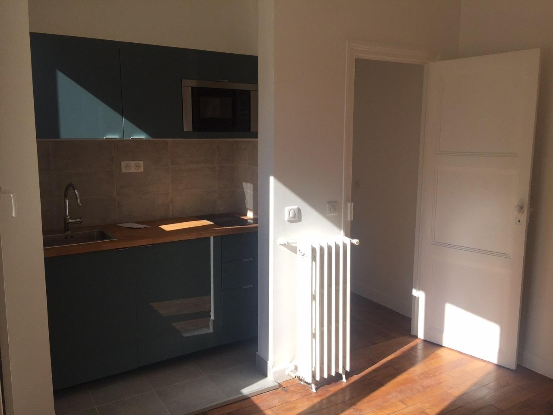 Appartement 1 pièce 19 m² · à Paris 18e Arrondissement · 19 m² · 158 000 €