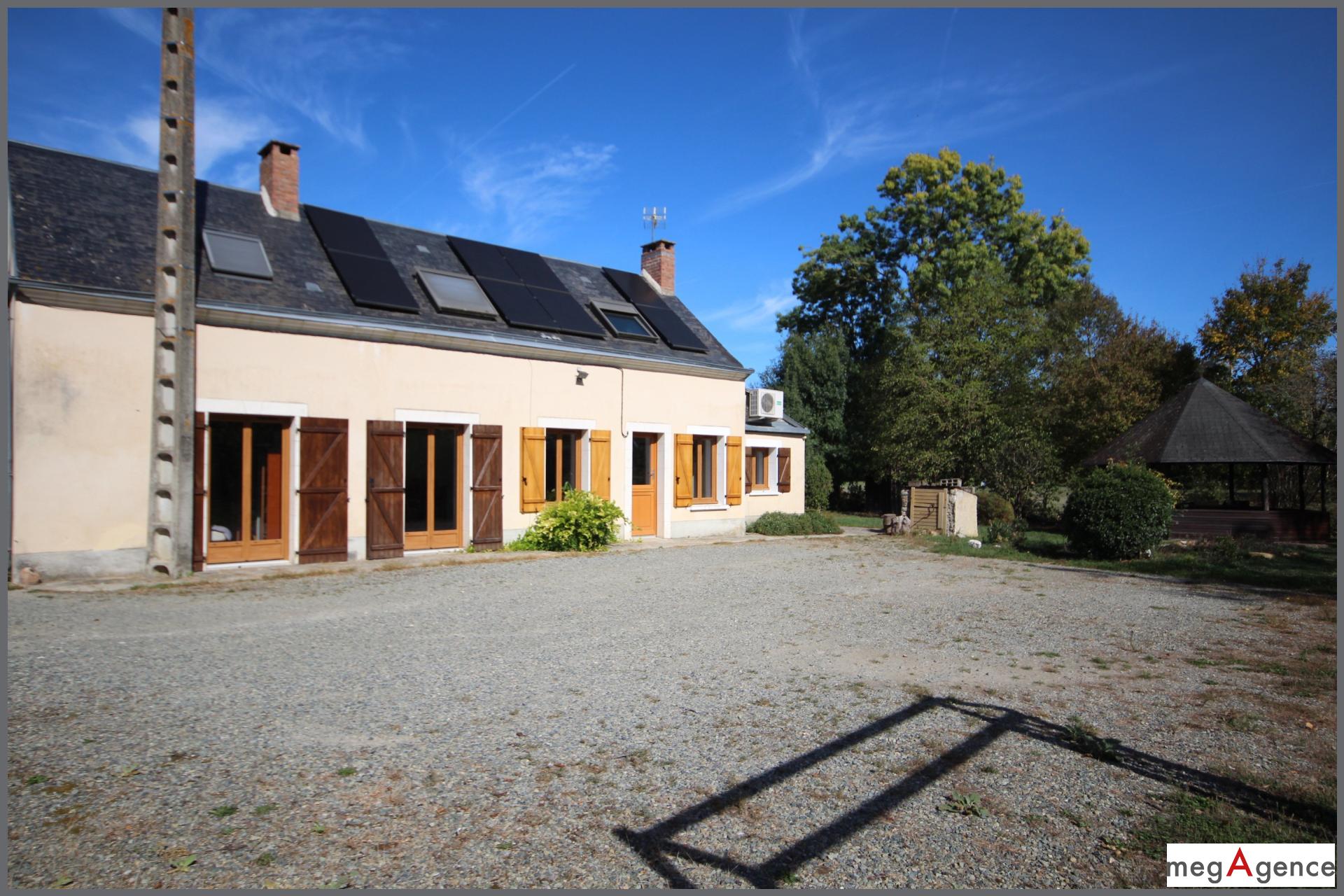 Maison 6 pièces 150 m² · à Aubigné-Racan · 150 m² · 189 000 €