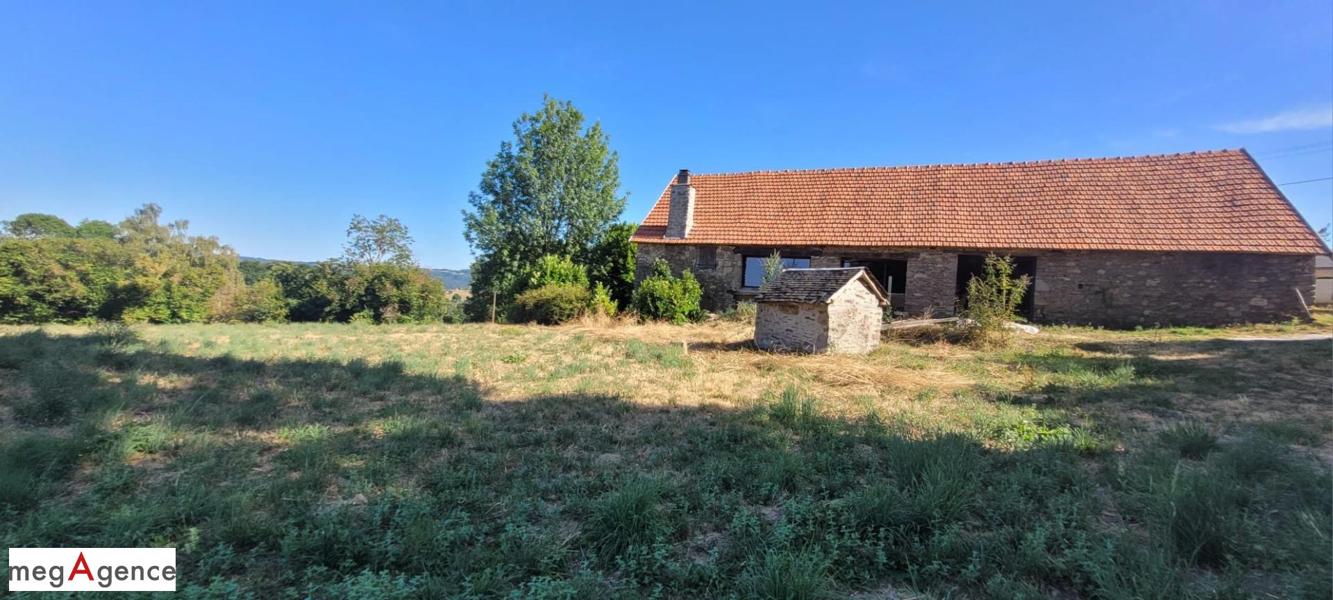 Maison 5 pièces 200 m² · à Saint-Hilaire-Peyroux · 200 m² · 148 000 €