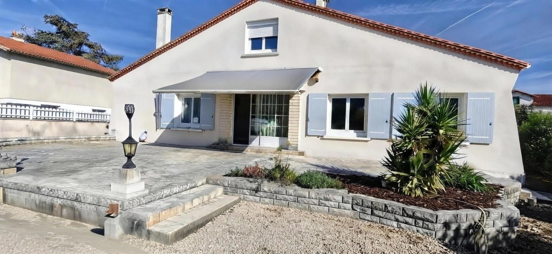 Maison 6 pièces 85 m² · à Loulay · 85 m² · 174 500 €