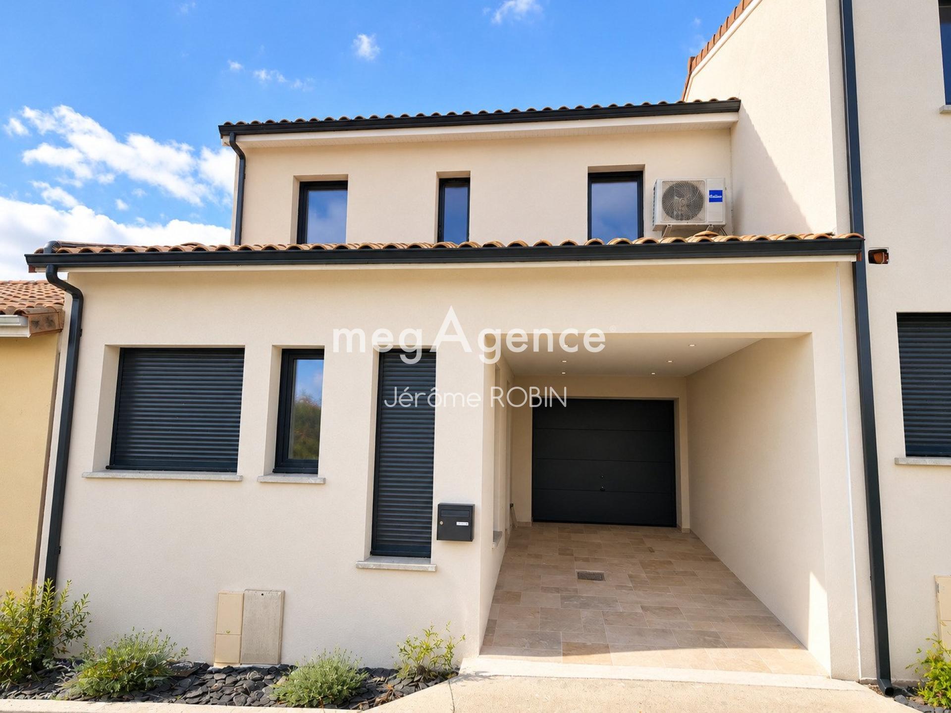 Maison 5 pièces 117 m² · à Tauriac · 117 m² · 224 000 €