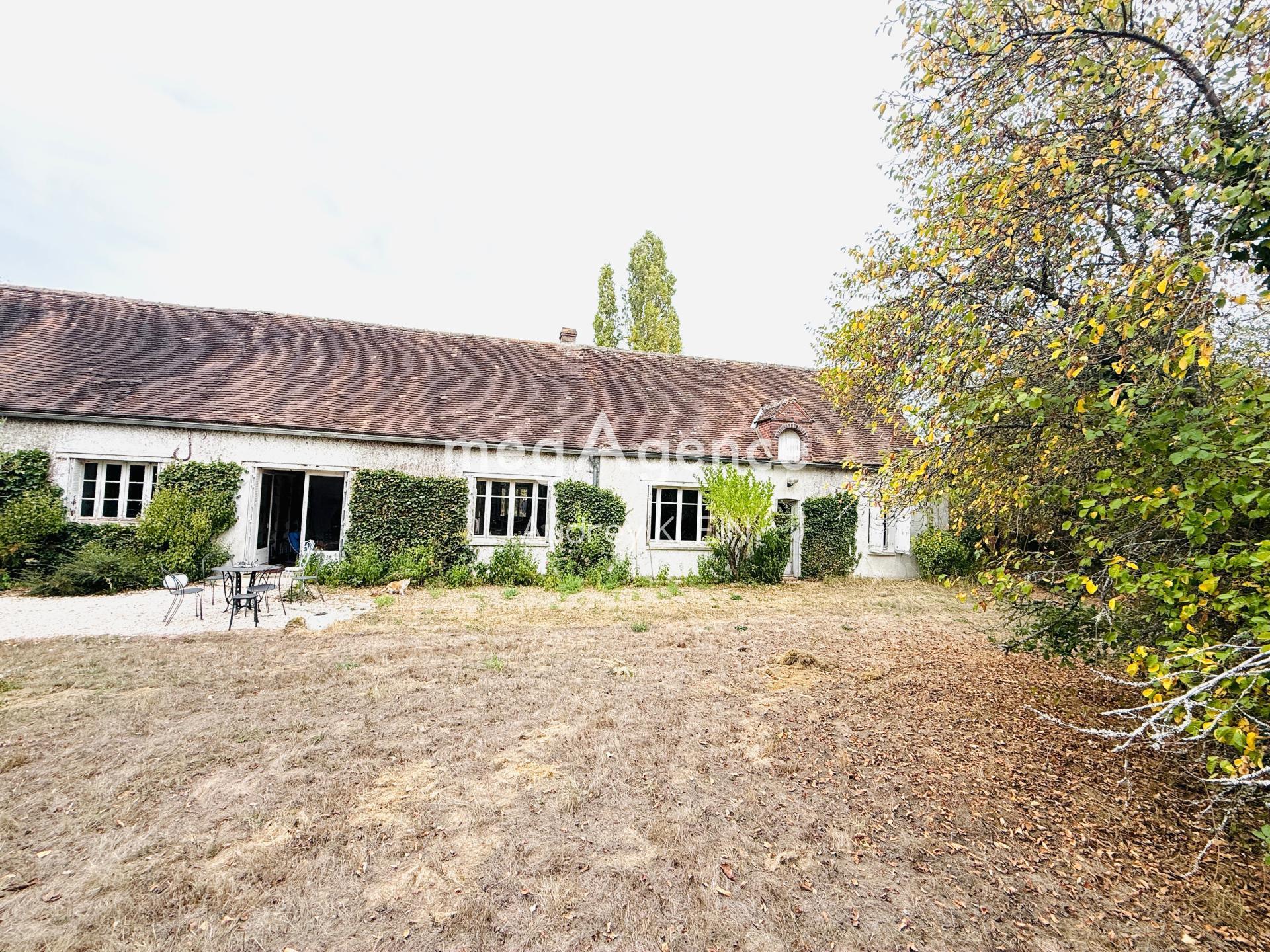 Maison 6 pièces 175 m² · à Domats · 175 m² · 250 000 €