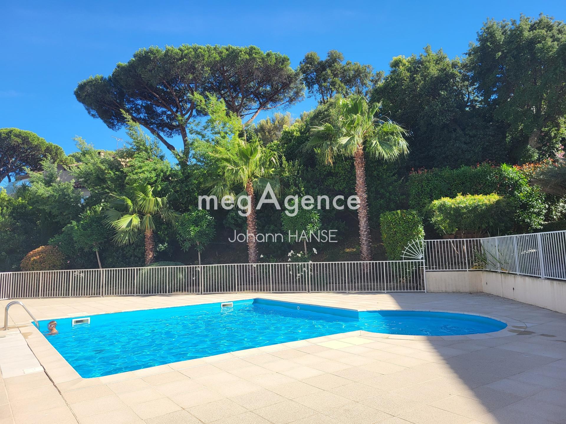 Appartement 2 pièces 42 m² · à Cavalaire-sur-Mer · 42 m² · 259 000 €