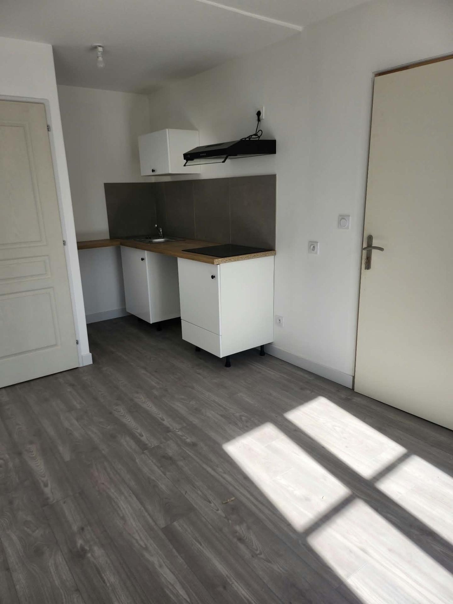 Immeuble 240 m² · à Montreuil-Bellay · 240 m² · 349 000 €