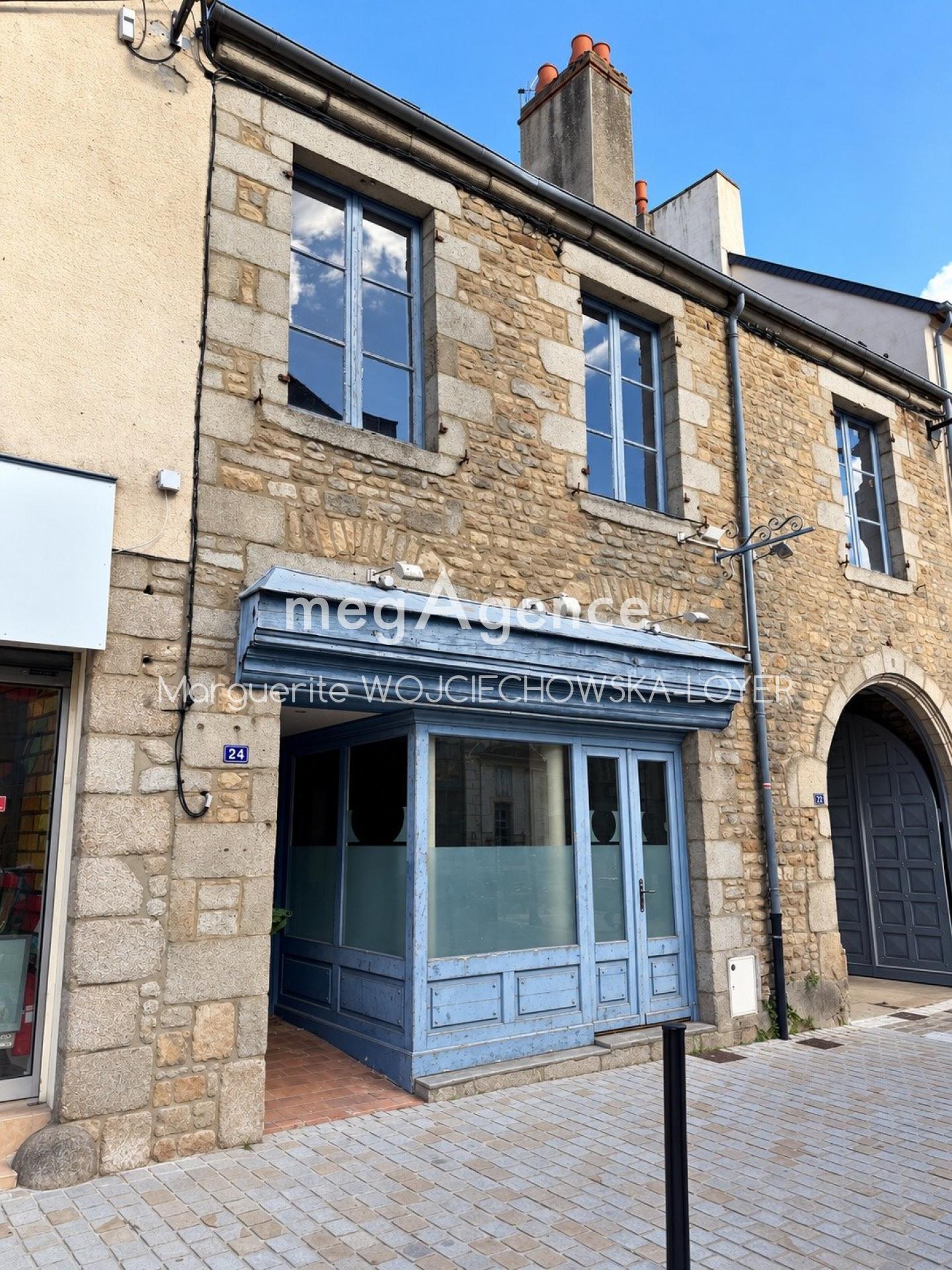 Maison 8 pièces 160 m² · à Alençon · 160 m² · 153 000 €