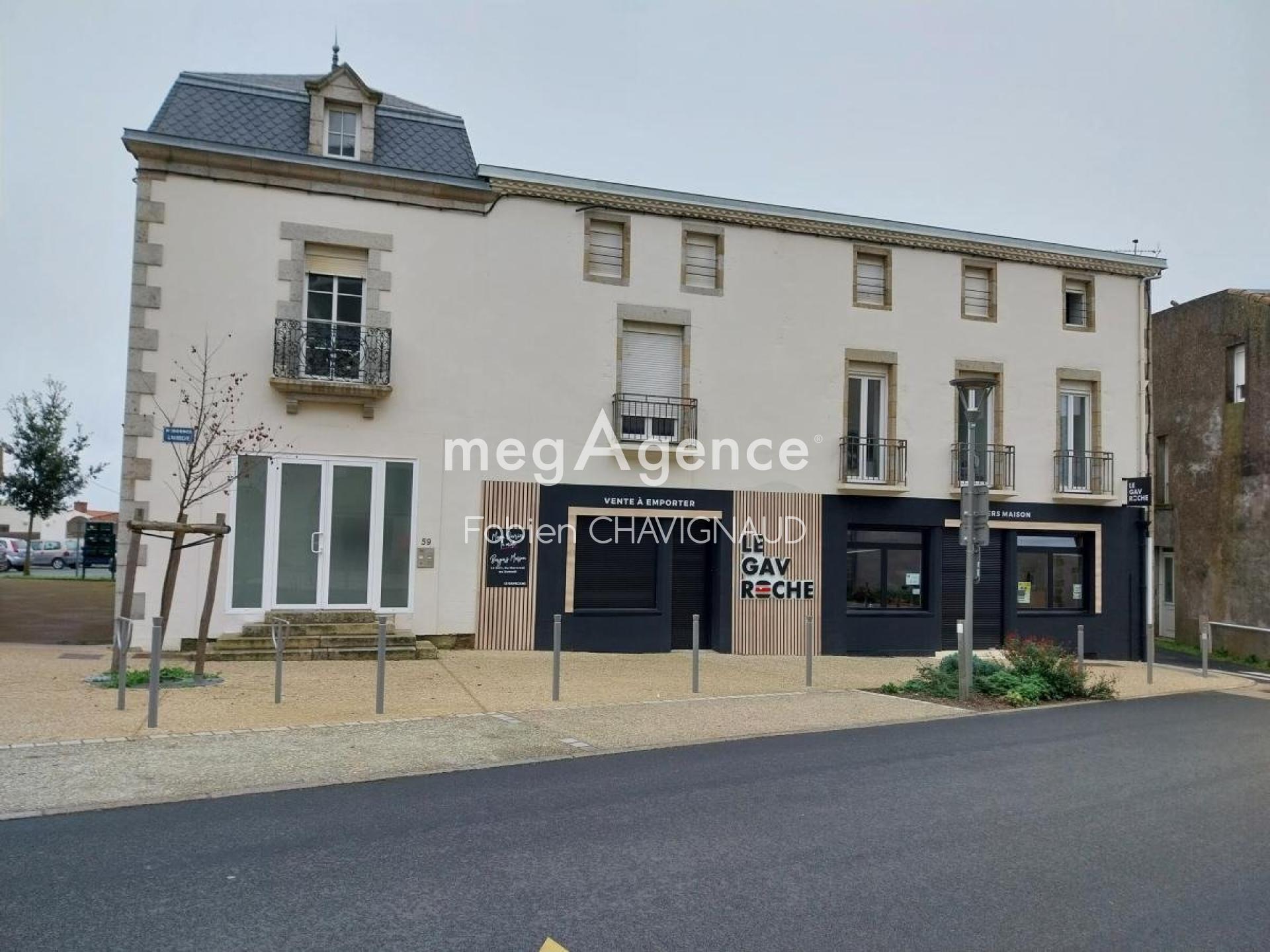 Immeuble 400 m² · à Chavagnes-en-Paillers · 400 m² · 675 000 €
