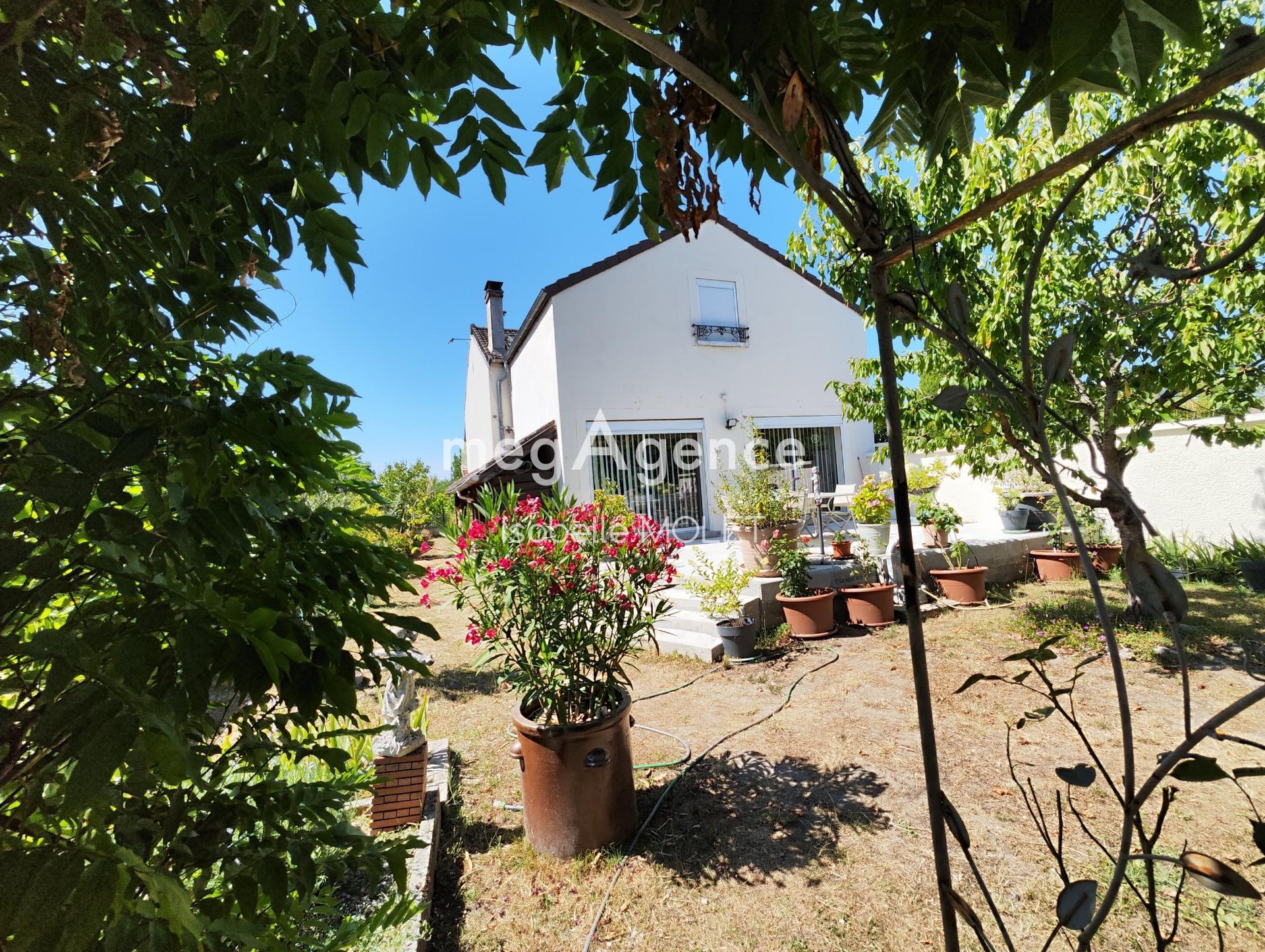 Maison 7 pièces 132 m² · à Bois-le-Roi · 132 m² · 425 000 €