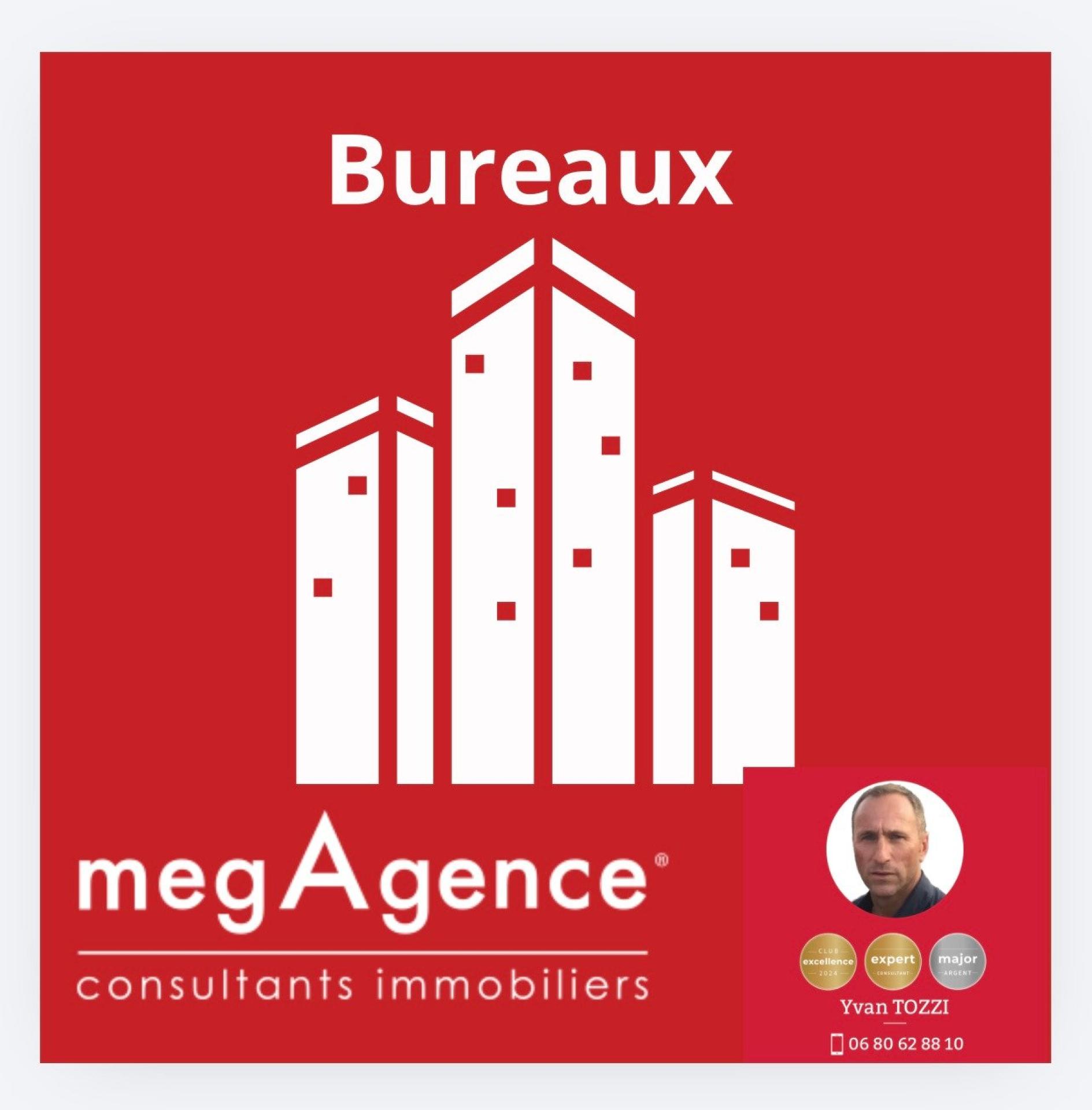 Local commercial 960 m² · à La Roche-sur-Yon · 960 m² · 795 000 €