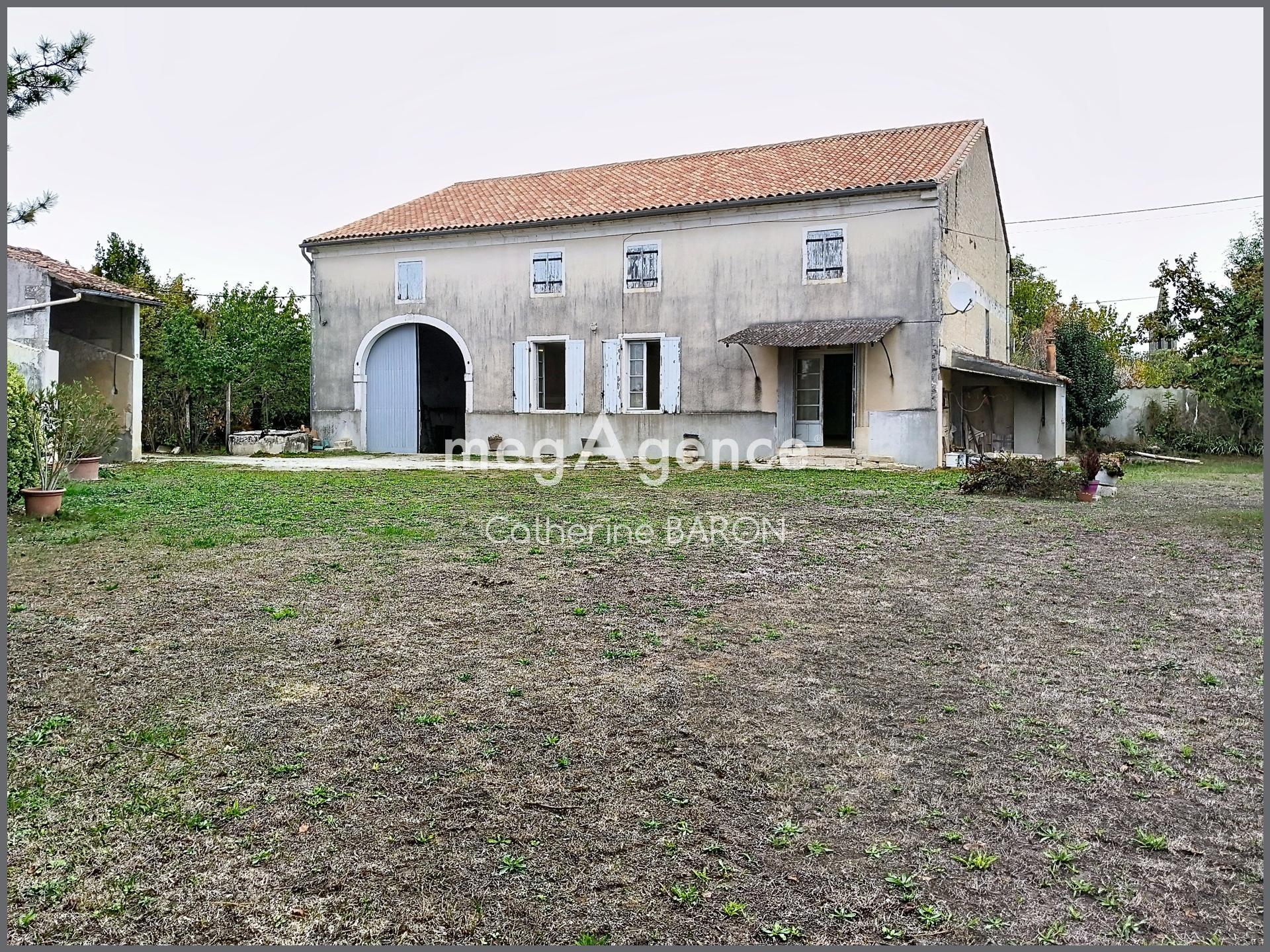Maison 4 pièces 130 m² · à Gensac-la-Pallue · 130 m² · 99 000 €