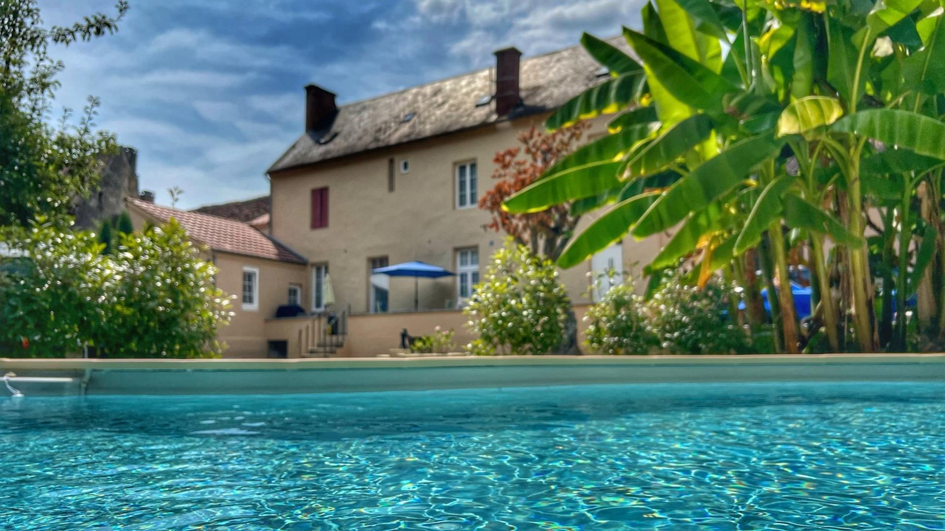Maison 10 pièces 238 m² · à Cénac-et-Saint-Julien · 238 m² · 475 000 €