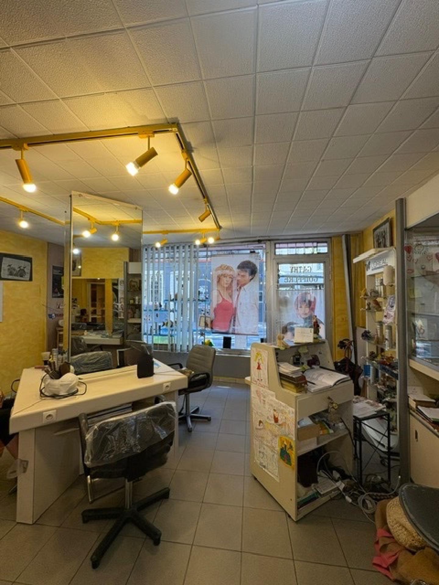 Local commercial 1 pièce 55 m² · à Ille-sur-Têt · 55 m² · 15 000 €