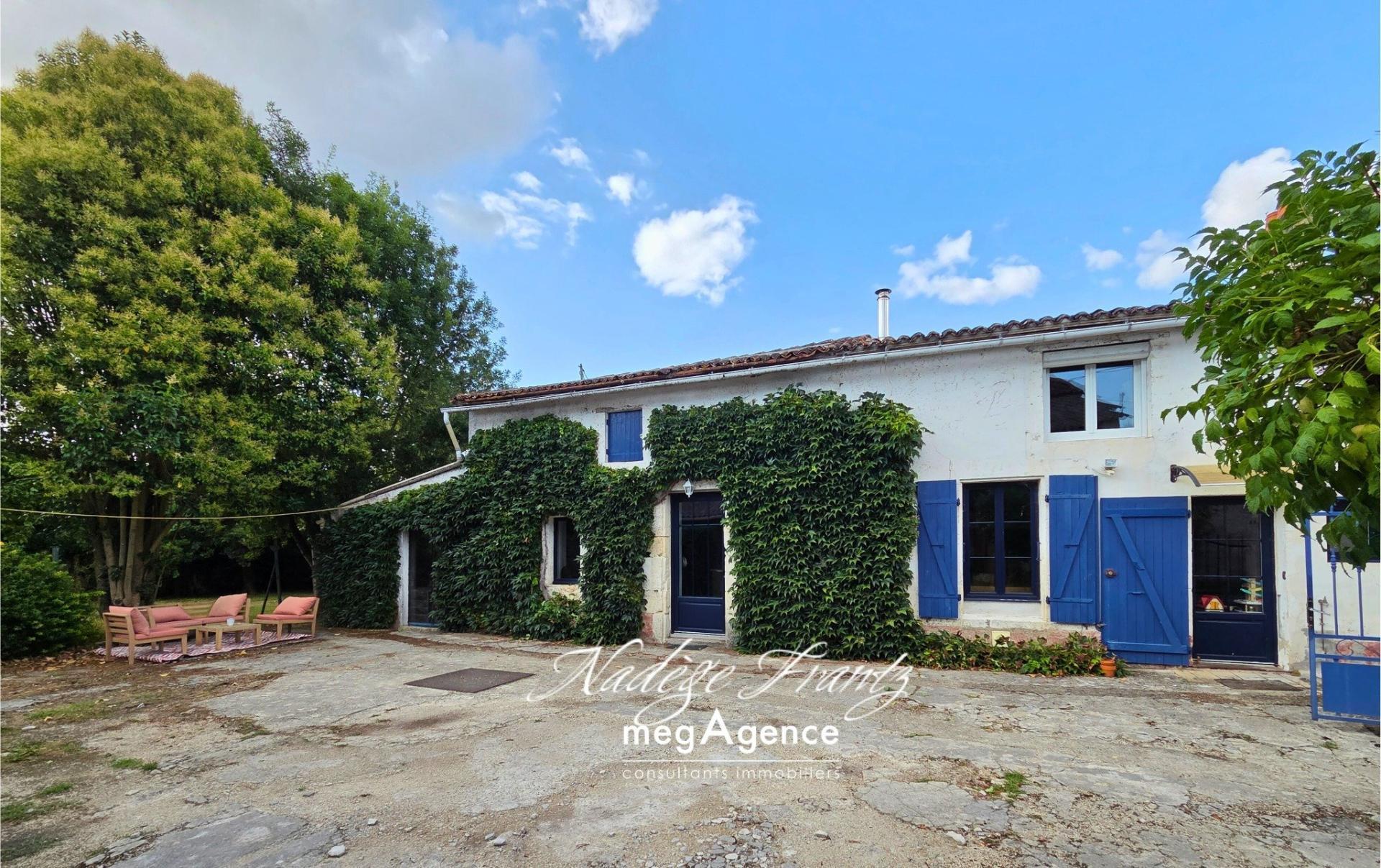 Maison 5 pièces 136 m² · à Saint-Jean-d'Angély · 136 m² · 269 000 €