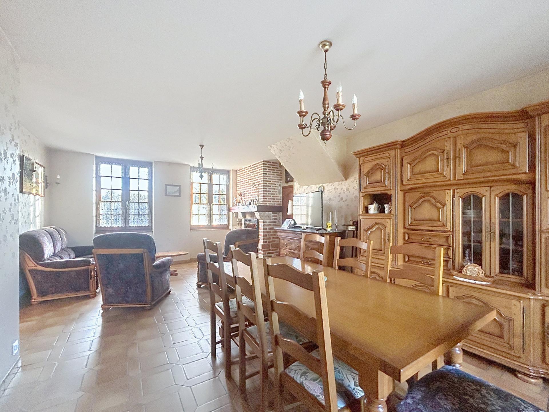Maison 5 pièces 94 m² · à Tigy · 94 m² · 208 000 €