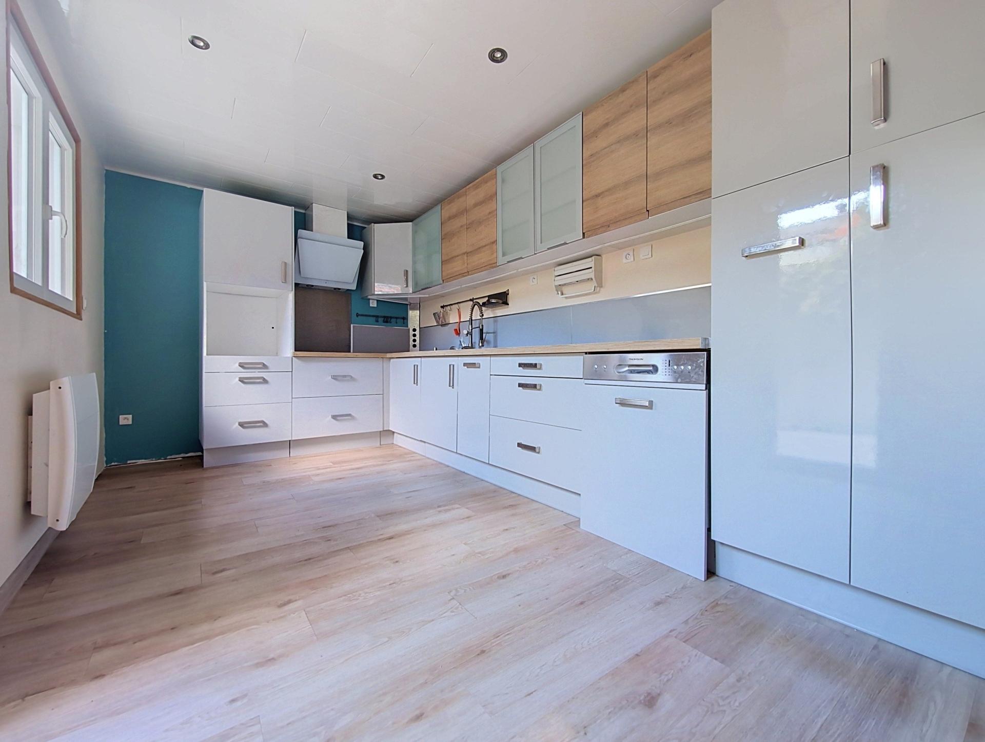 Maison 4 pièces 100 m² · à Croix · 100 m² · 219 000 €