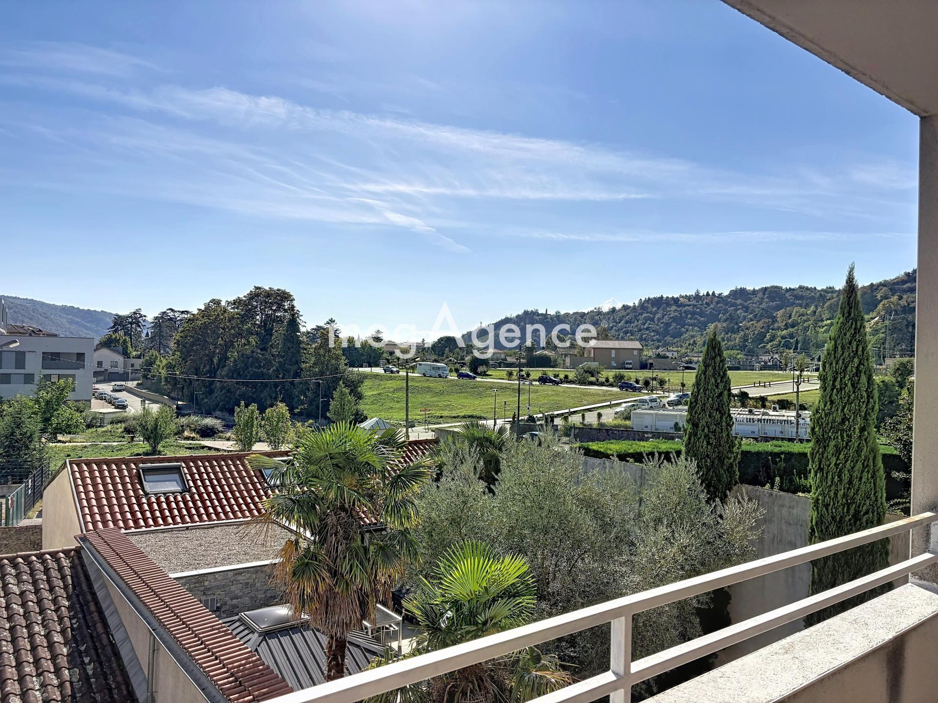 Appartement 4 pièces 90 m² · à Sainte-Colombe · 90 m² · 245 000 €