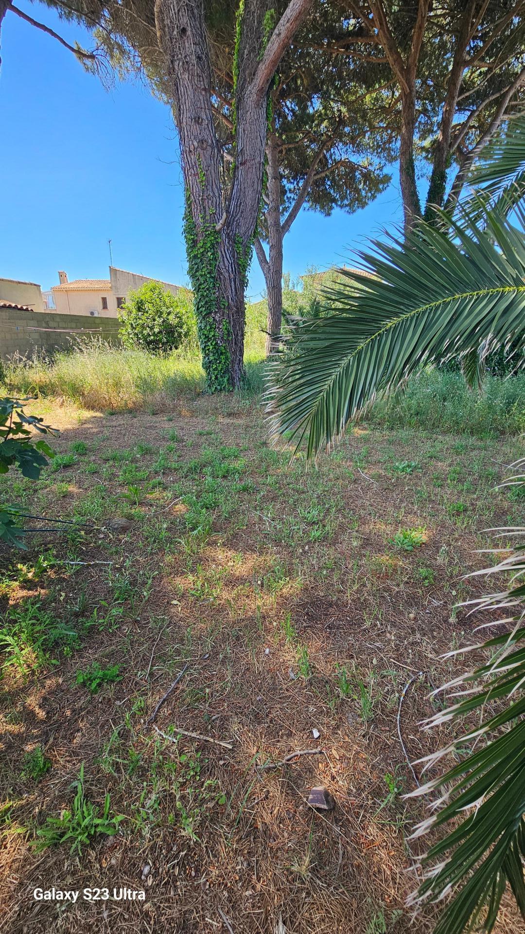 Terrain 550 m² · à Agde · 550 m² · 355 000 €