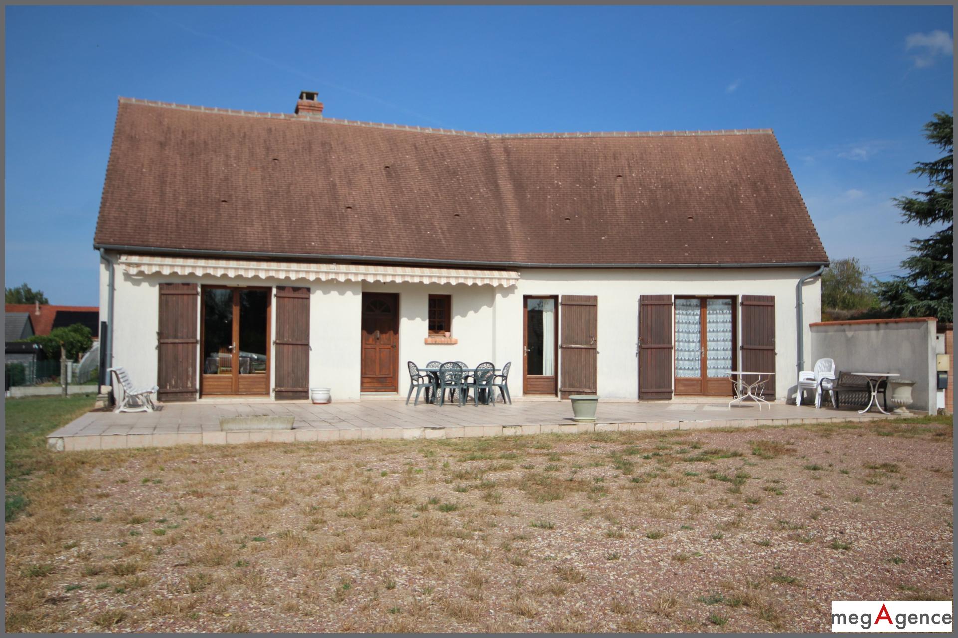 Maison 5 pièces 134 m² · à Vaas · 134 m² · 168 000 €