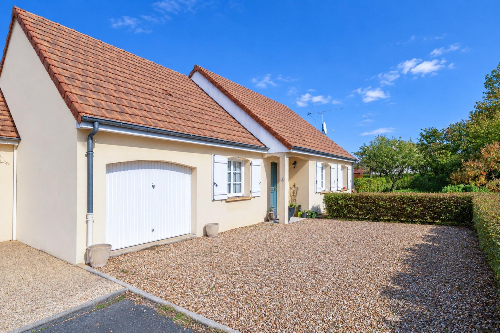 Achat : Maison à NEUVILLE-SUR-SARTHE, 72190 - 5 pièces 100m²