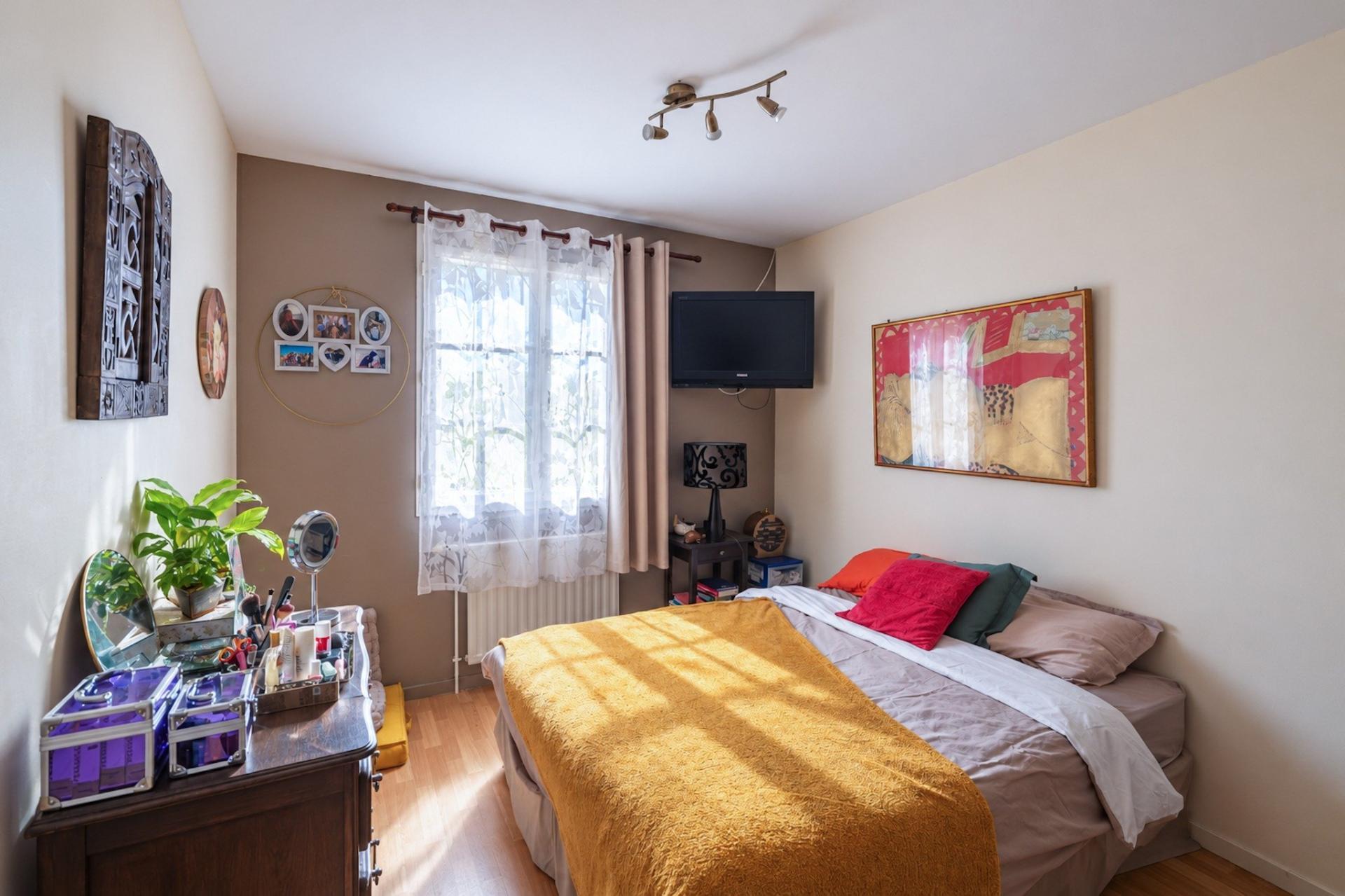 Achat : Maison à NEUVILLE-SUR-SARTHE, 72190 - 5 pièces 100m² — 8
