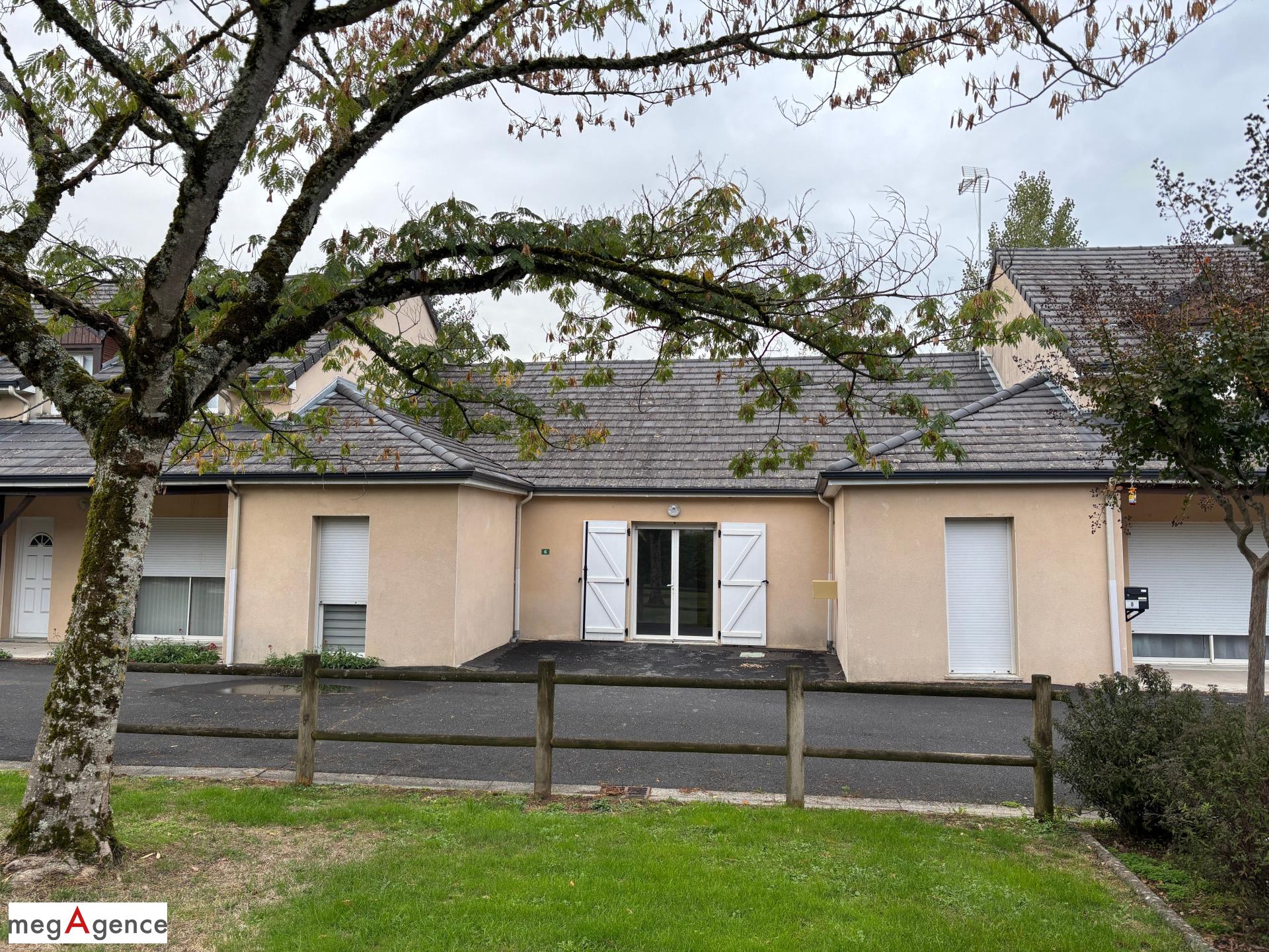 Maison 3 pièces 57 m² · à Sainte-Féréole · 57 m² · 100 000 €
