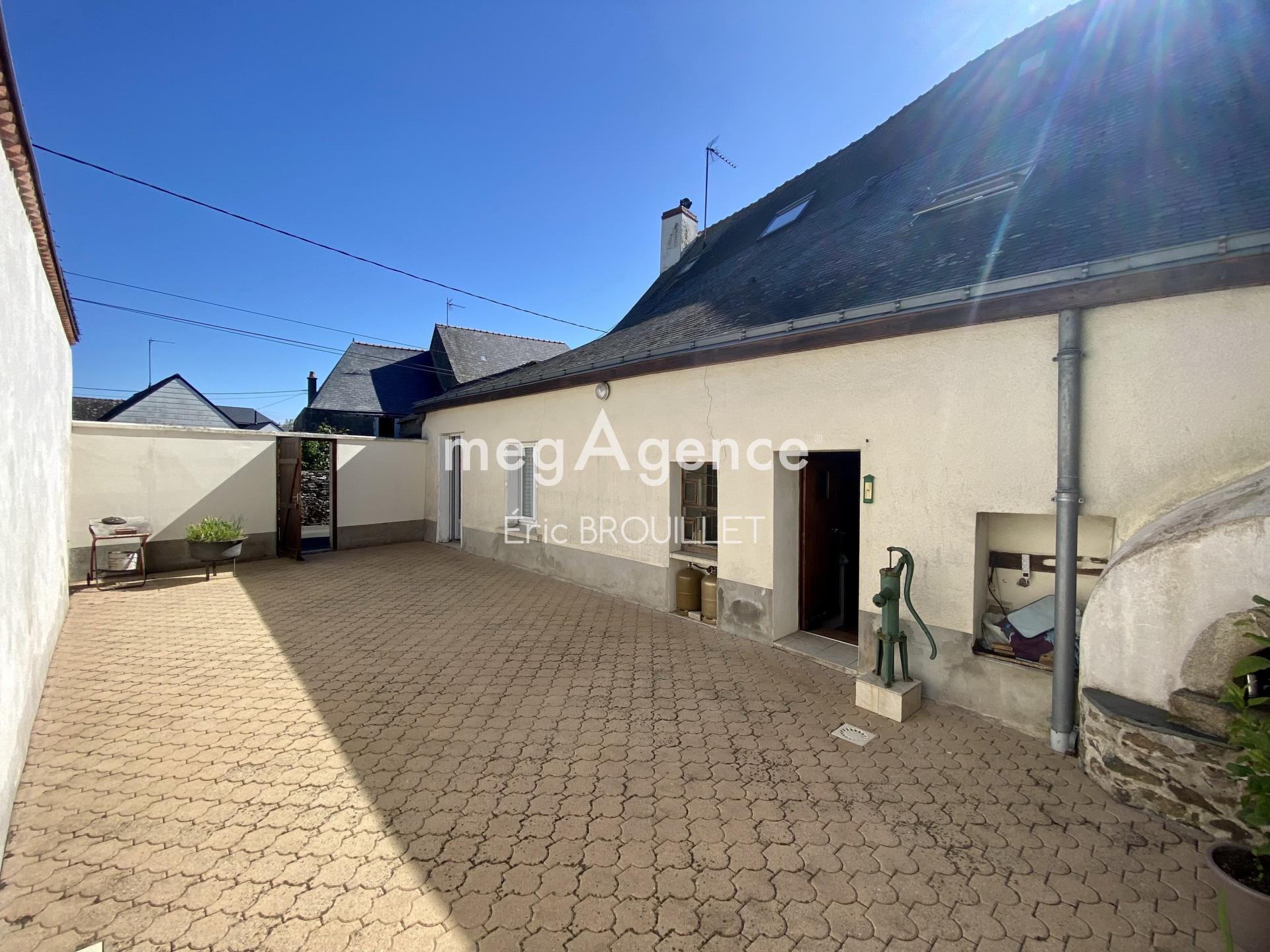 Maison 9 pièces 154 m² · à Saint-Germain-des-Prés · 154 m² · 211 000 €
