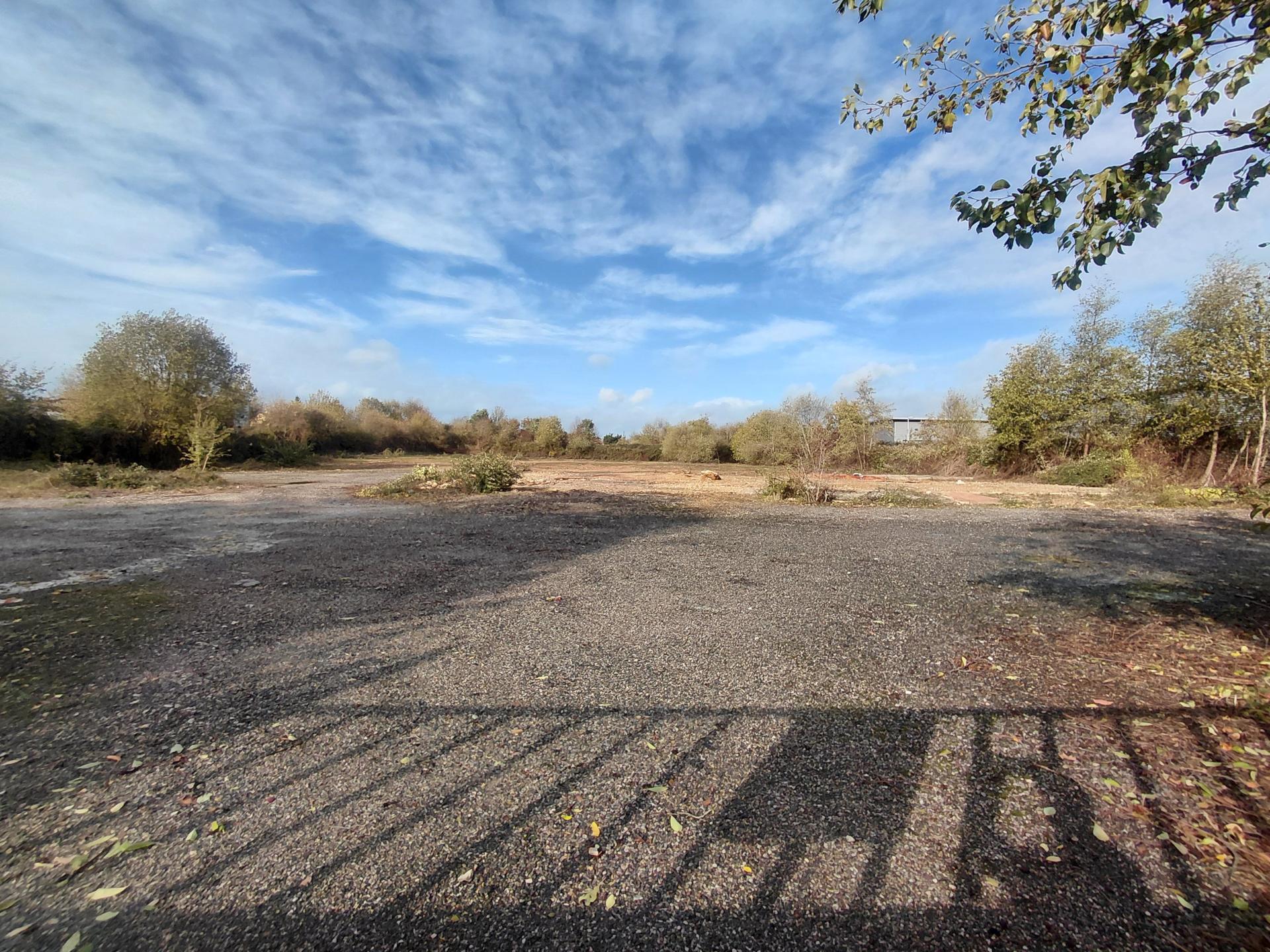 Terrain 8003 m² · à Damigny · 244 600 €