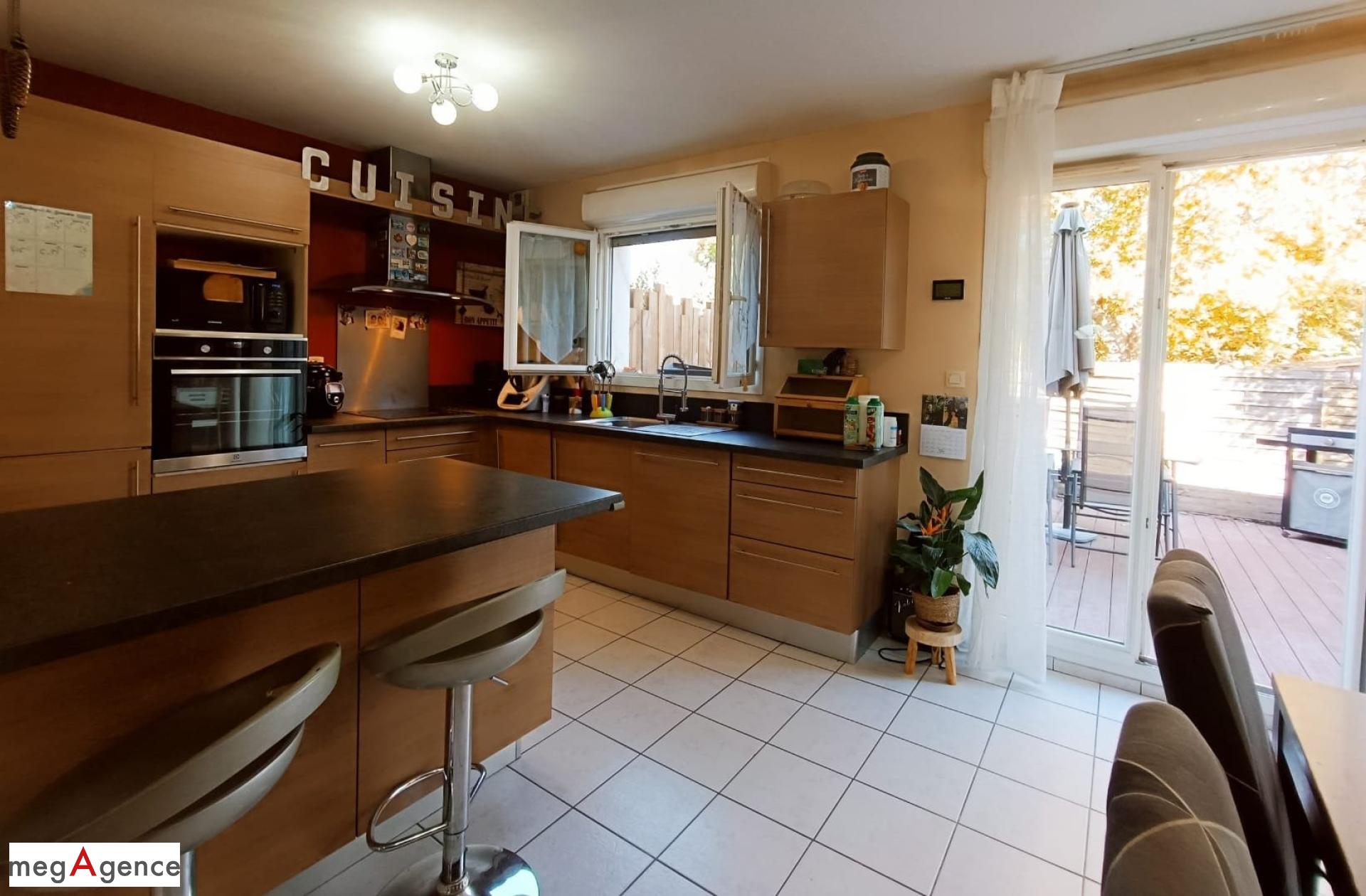 Maison 4 pièces 95 m² · à Castres-Gironde · 95 m² · 239 000 €
