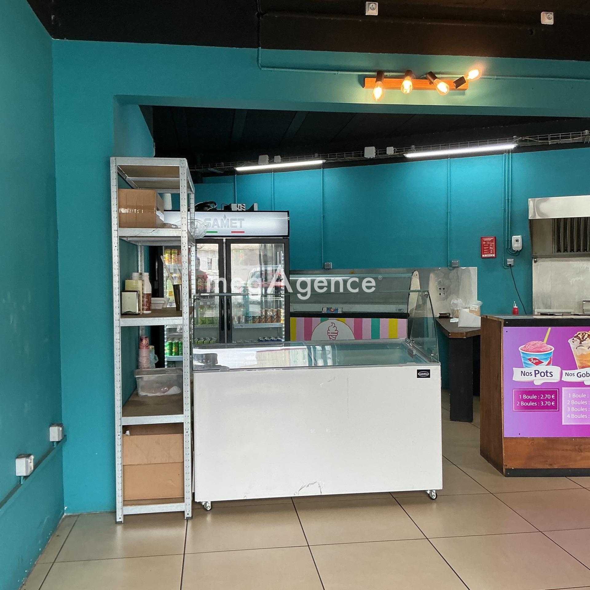 Local commercial 1 pièce 70 m² · à Saint-Pierre · 70 m² · 89 000 €