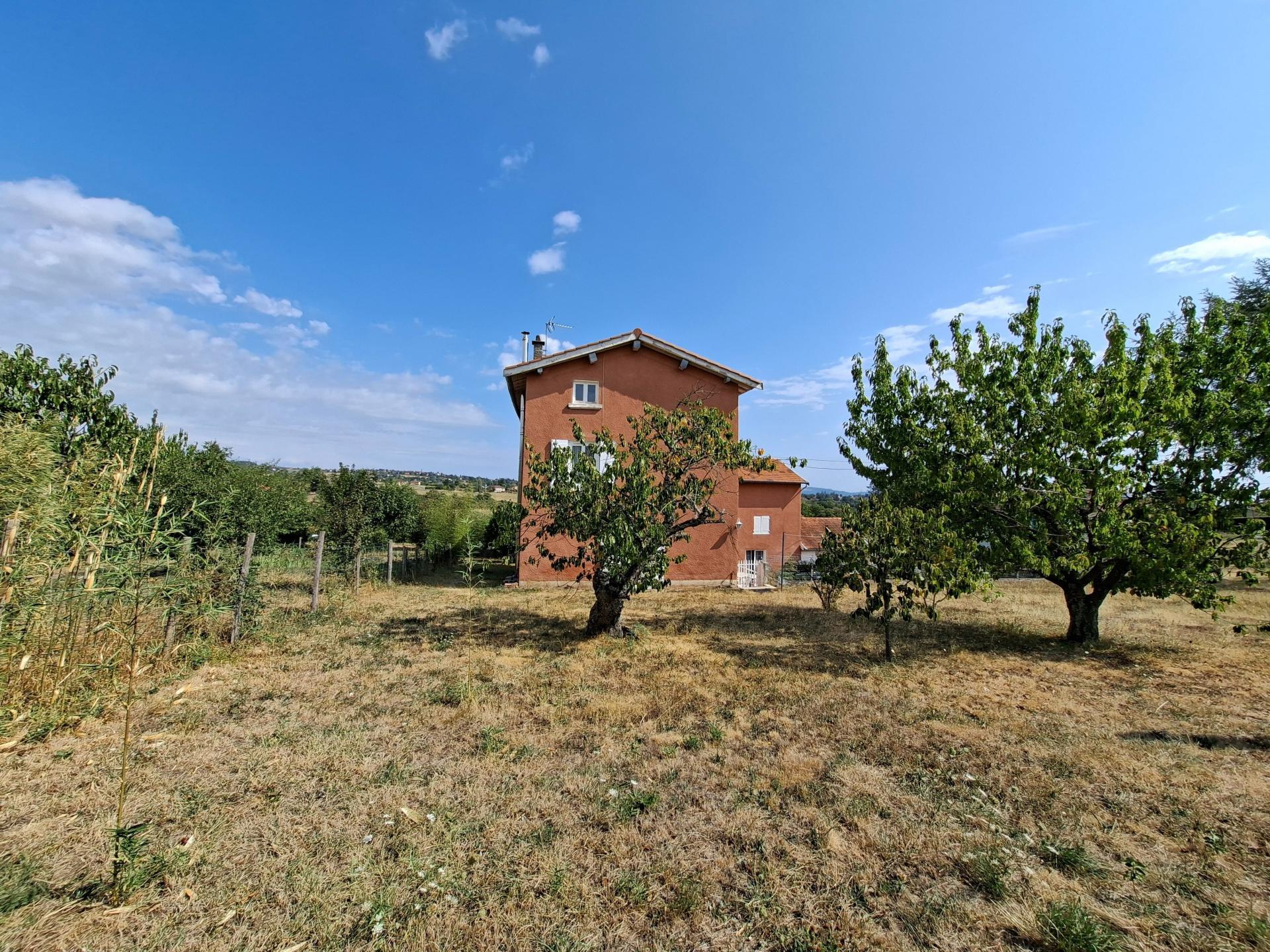 Maison 6 pièces 160 m² · à Grézieu-la-Varenne · 160 m² · 590 000 €