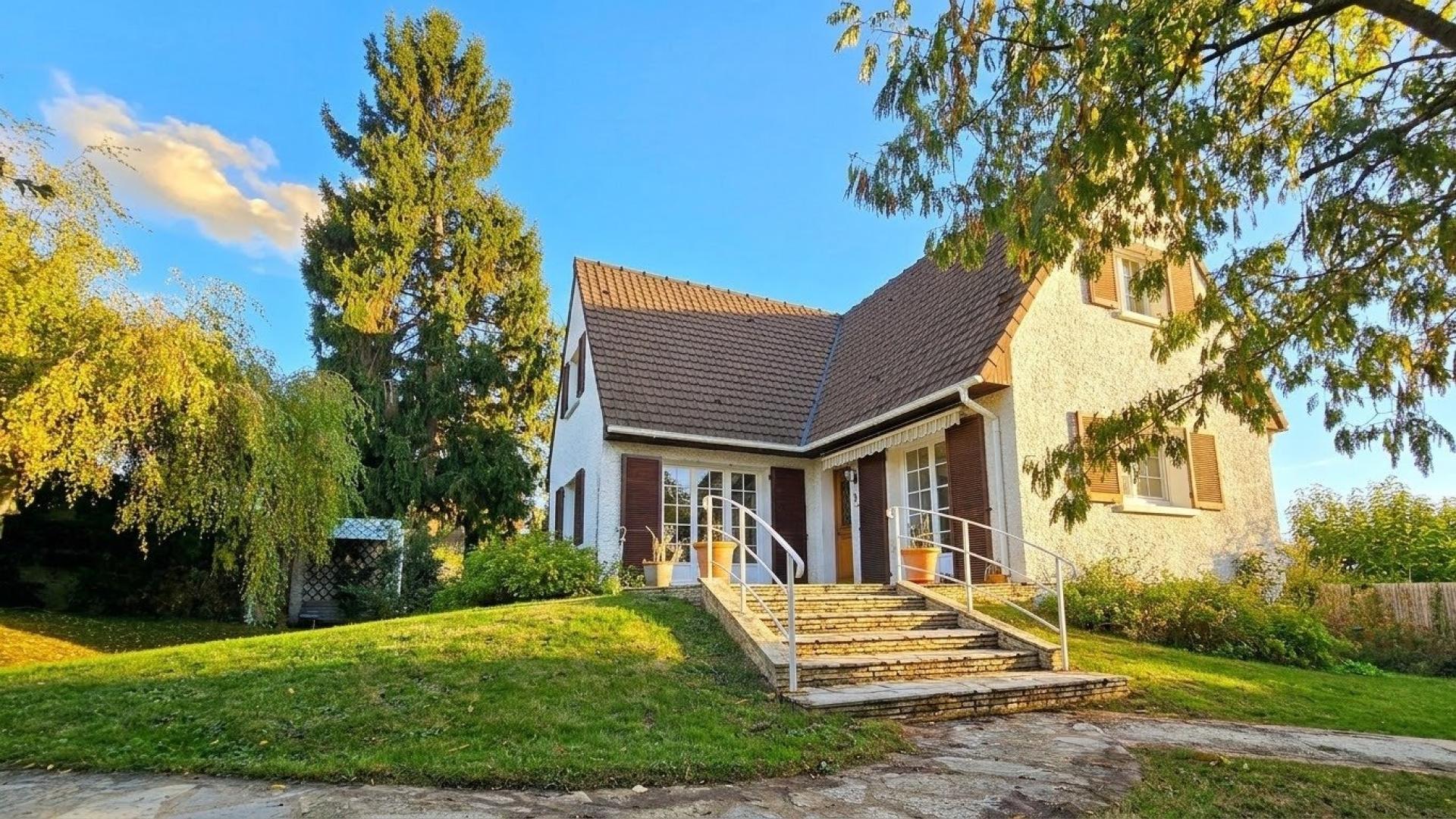 Maison 5 pièces 130 m² · à Domont · 130 m² · 385 000 €