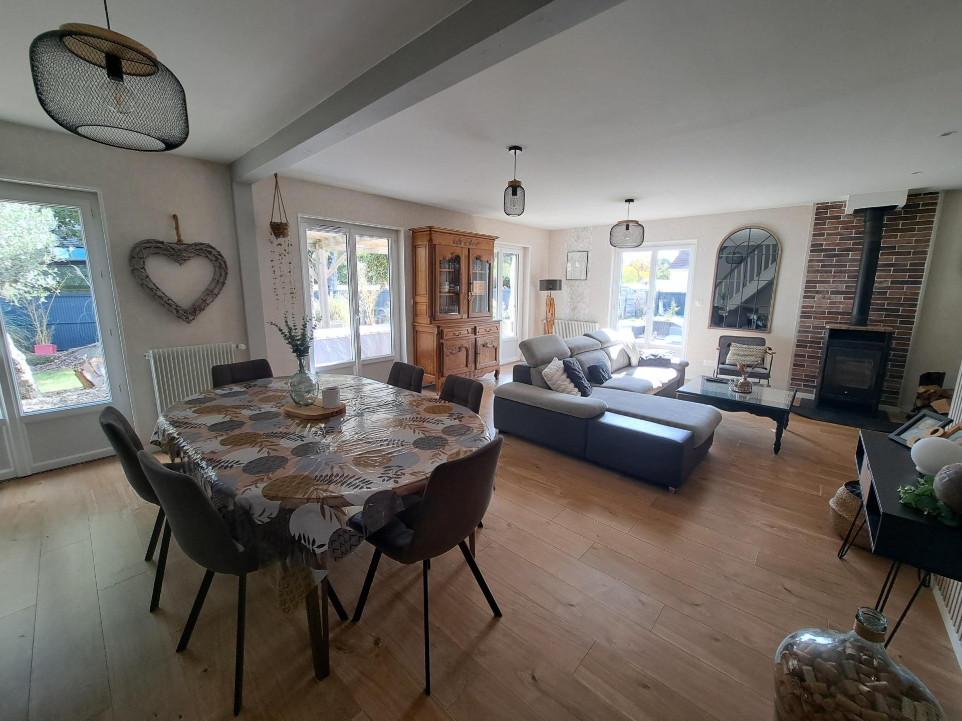 Maison 7 pièces 156 m² · à Changé · 156 m² · 334 000 €
