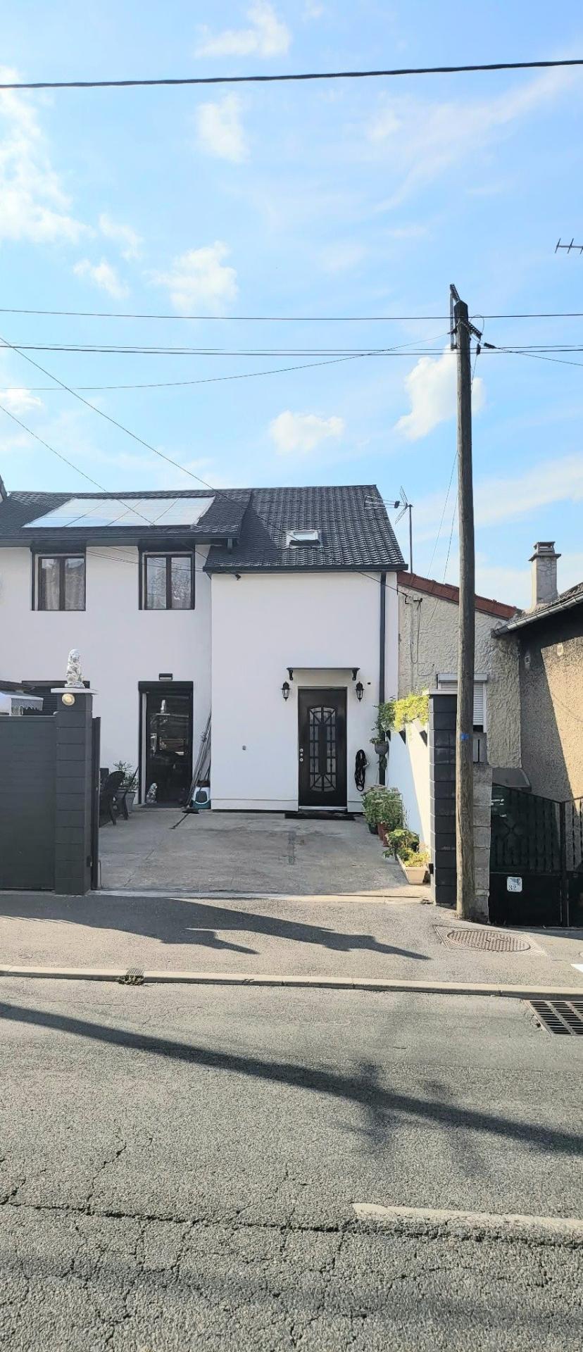 Maison 8 pièces 210 m² · à Garges-lès-Gonesse · 210 m² · 600 000 €