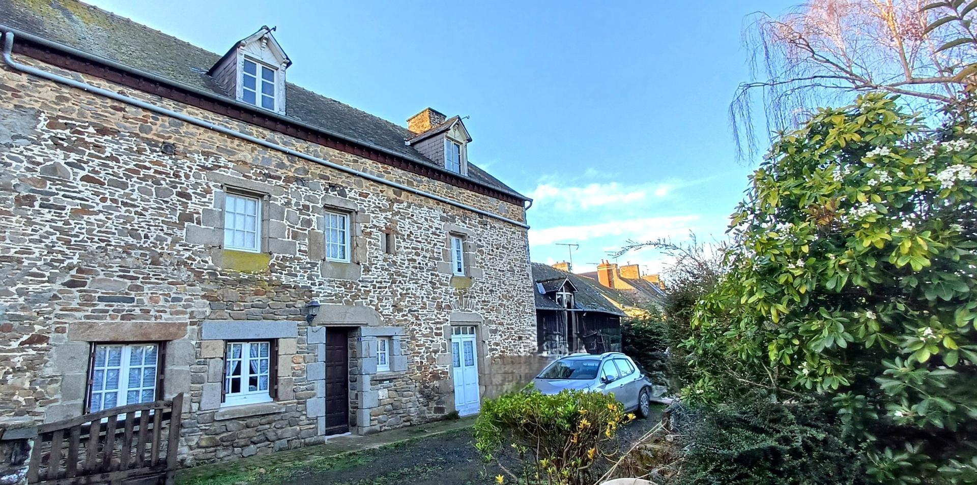 Maison 7 pièces 130 m² · à Dol-de-Bretagne · 130 m² · 154 570 €