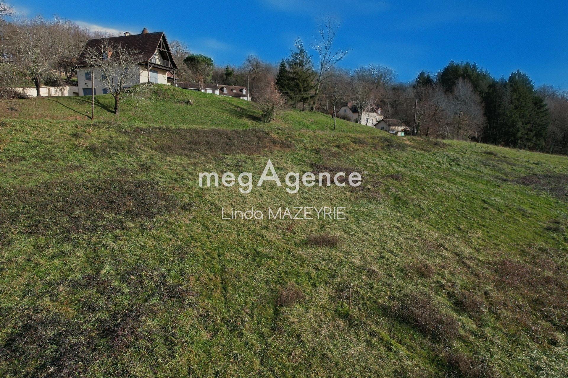 Terrain 2632 m² · à Gagnac-sur-Cère · 50 000 €