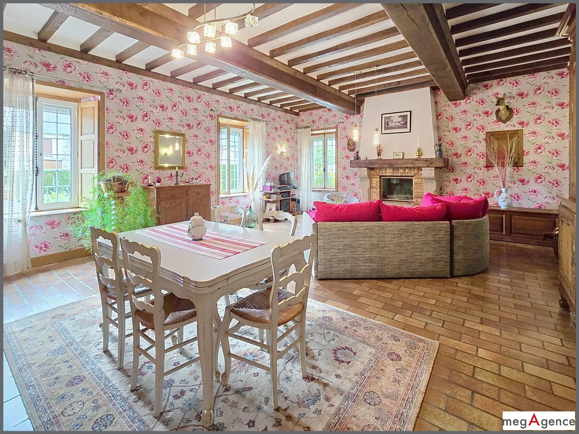 Maison 7 pièces 230 m² · à Cérences · 230 m² · 780 000 €